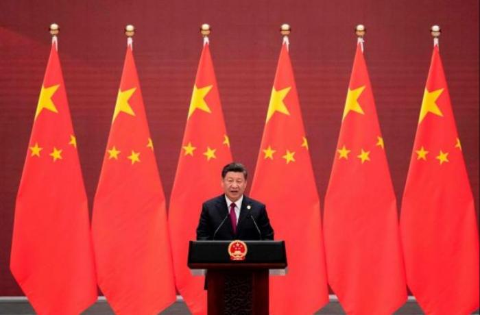 Xi Jinping recibe un tercer mandato histórico como secretario general del PCCh