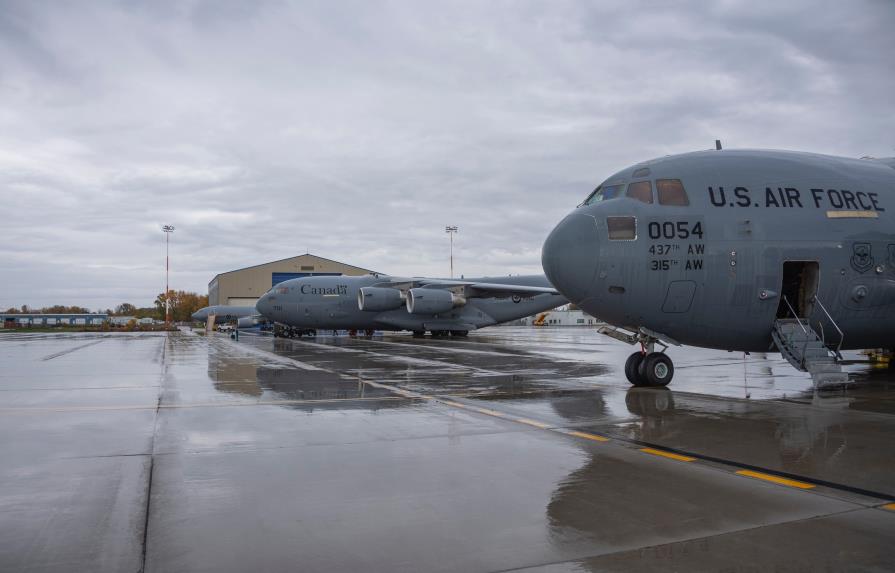 Varios aviones de la Fuerza Aérea de EEUU aterrizan en Haití