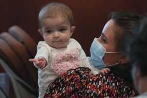 Bebé española, primera en el mundo en recibir el intestino de un fallecido 