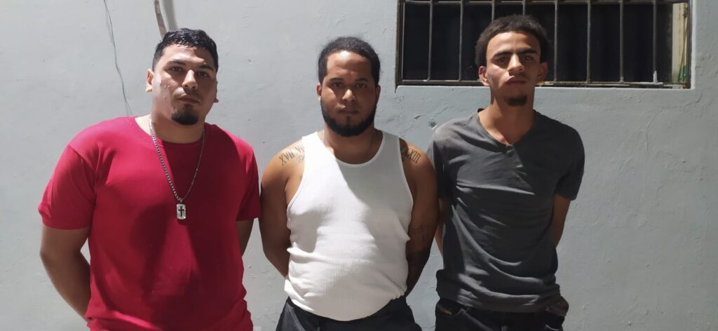 "Payasos delincuentes" son apresados en Esperanza tras persecución