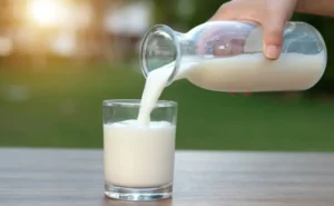 Están fuera de peligro estudiantes que tuvieron reacciones adversas tras consumo de leche en escuela