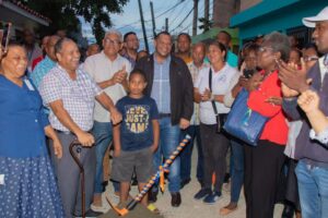 Alcalde Carlos Guzmán deja iniciados trabajos  en 10 barrios de SDN 