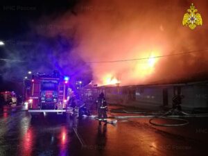 Incendio en cafetería al norte de Moscú deja 13 muertos