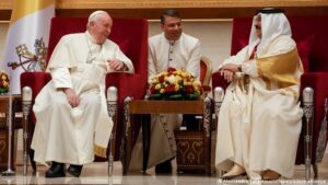 El Papa pide invertir los gastos militares en combate al hambre 