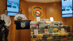 DNCD atrapa tres intentaron introducir al país 509 paquetes presumiblemente cocaína