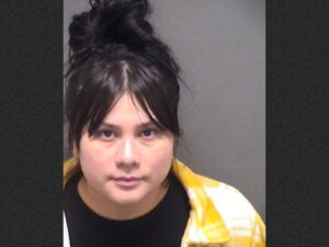 Texas: ''jugando'' con una pistola mujer le  dispara a bebé de 18 meses en el pecho