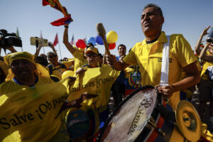 Ecuador da permiso para interrumpir clases y ver a la selección en el Mundial