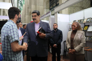 Maduro inaugura en Caracas la Feria Internacional del Libro de Venezuela 