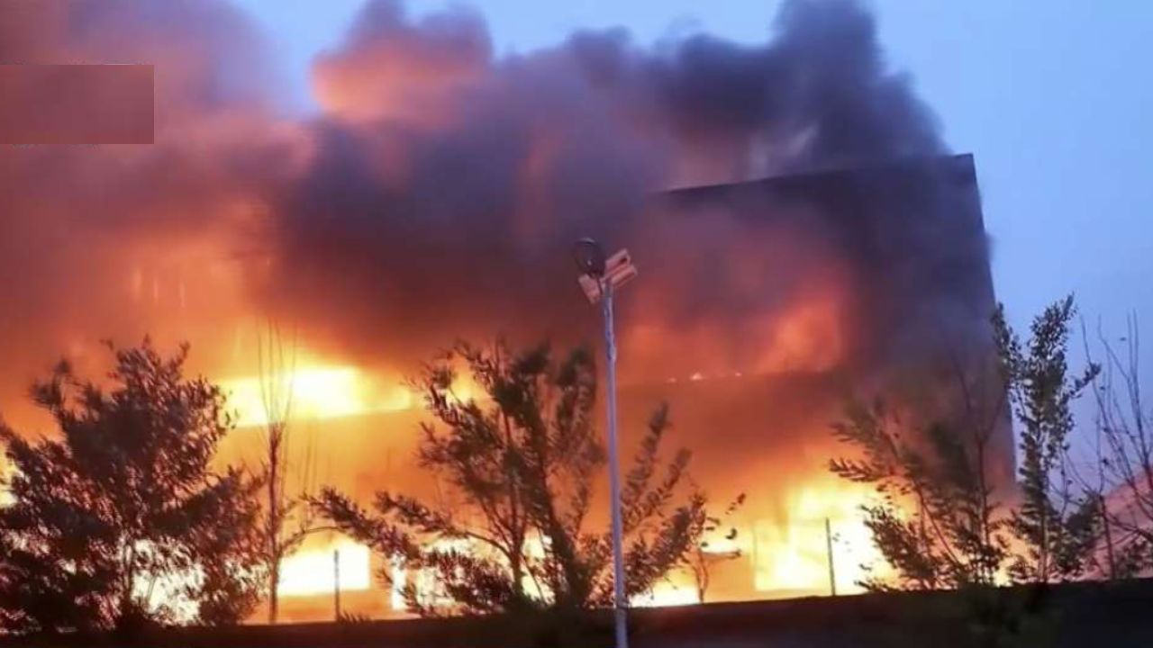 Incendio en edificio de apartamentos en China deja 10 muertos
