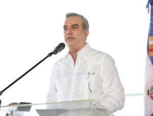 Presidente Abinader dice continúa trabajando para transformación y modernización de Santiago