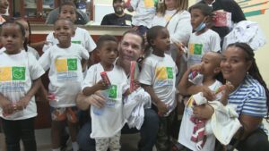Fundación “Divino Niño” opera más de 150 niños de escasos recursos en Azua