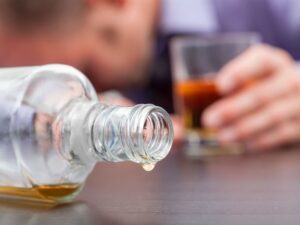 Importadores de bebidas alcohólicas presentan campaña para concientizar sobre el consumo responsable