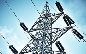 Préstamos por US$439 mm para sector eléctrico genera intenso debate en Senado 