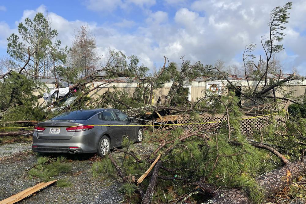 Tornados arrasan viviendas en el sur de EE.UU.