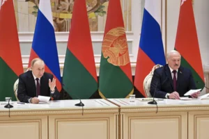 Putin visita Bielorrusia en medio de bombardeos a Ucrania