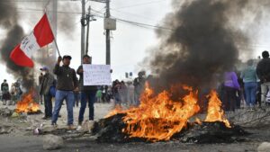 La Fiscalía de Perú investiga a los presuntos responsables de las muertes en protestas 