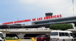 Parqueos del Aeropuerto Internacional de las Américas lleno a toda capacidad 