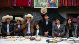 México da asilo a familia de Castillo