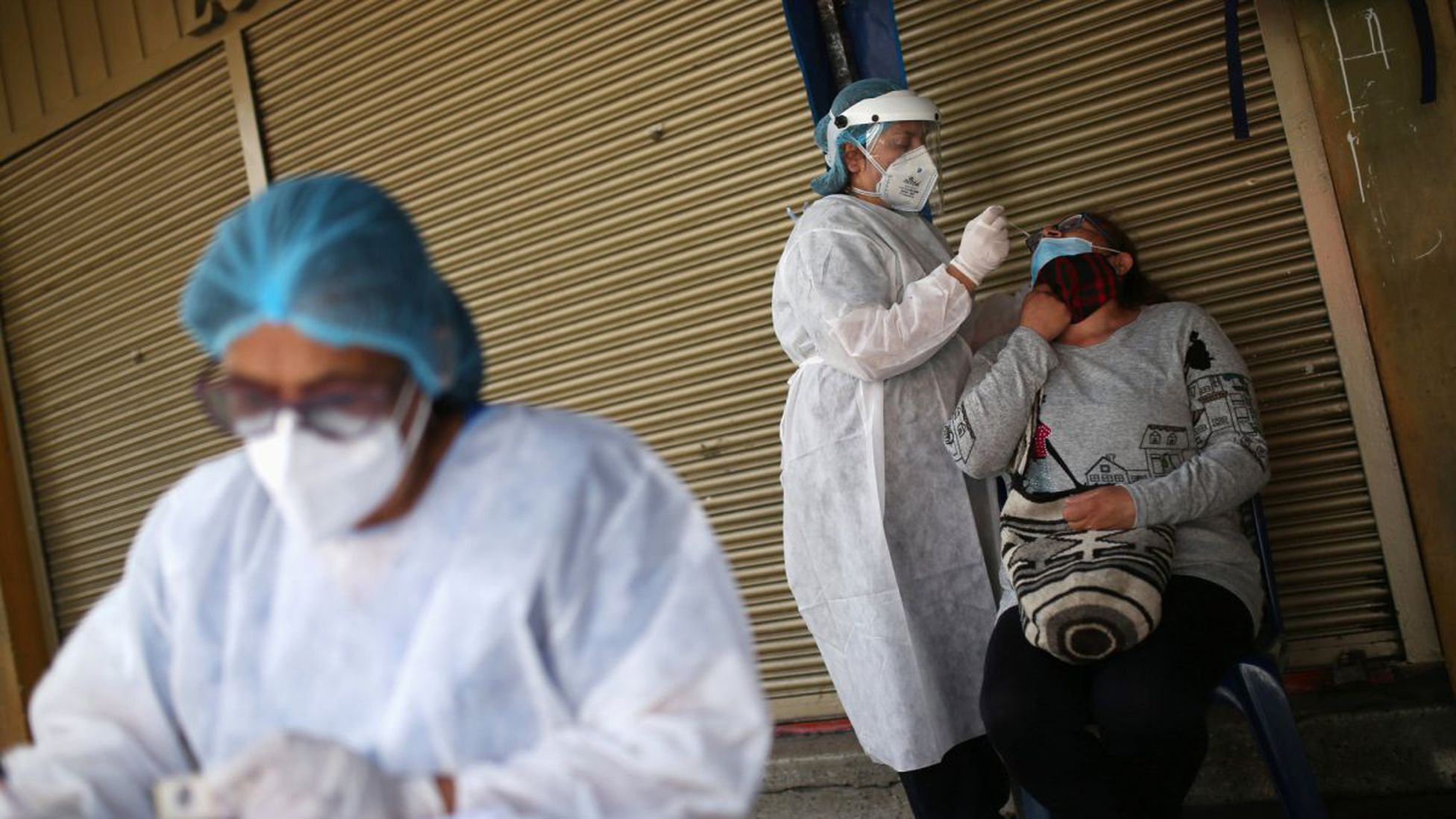 China registra 30,000 nuevos casos de covid, el 86 % sin síntomas