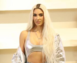 Kim Kardashian revela que sus empleados deben seguir un código de vestimenta