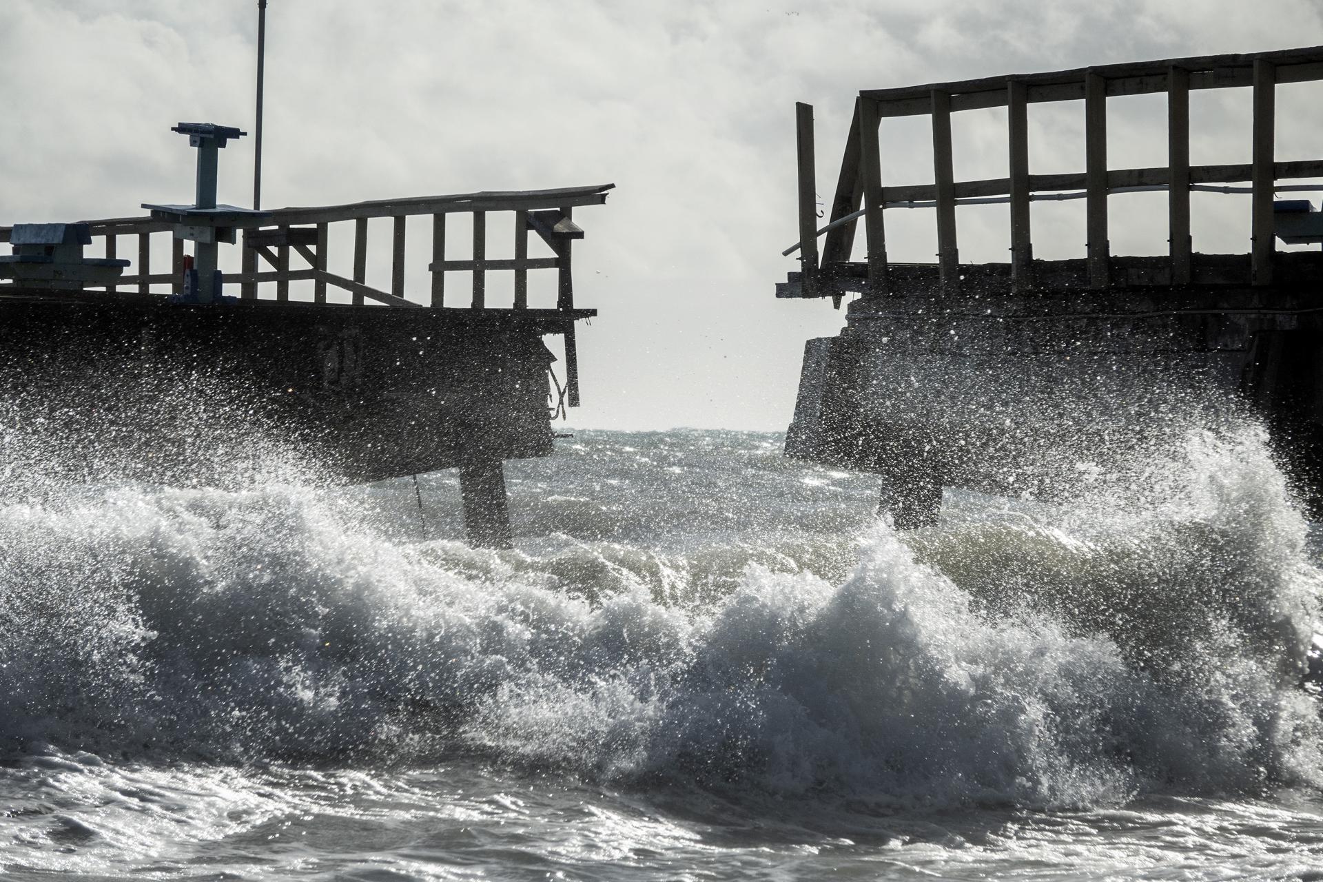 Meteorólogos vigilan la posible formación de una tormenta en el Atlántico