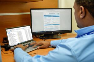 Contrataciones Públicas digitaliza archivos del Registro de Proveedores del Estado
