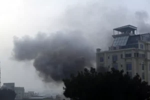 Afganistán: Ataque a hotel en la capital deja 3 muertos