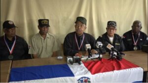 Militares constitucionalistas demandan pensiones del Estado para hacer frente a sus calamidades