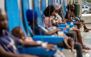 Llegan a Haití las primeras vacunas contra el cólera 