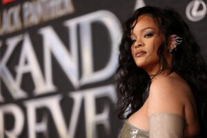 Rihanna planea involucrar a su bebé en el Show del Super Bowl