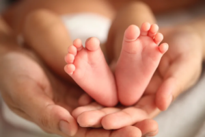 Primeros bebés nacidos en 2023 son de madres dominicanas