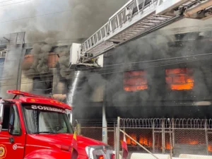 Incendio en una fábrica de colchones en el occidente de Bogotá 