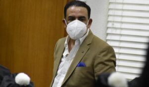 Defensa de Alexis Medina asegura tribunal lo mandará a su casa tras anular acusación en su contra
