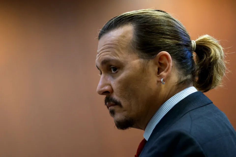 Acusan a Johnny Depp de mal comportamiento en nueva película