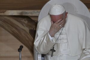 Papa dice encuentro, dialogo y la acogida son las armas de paz