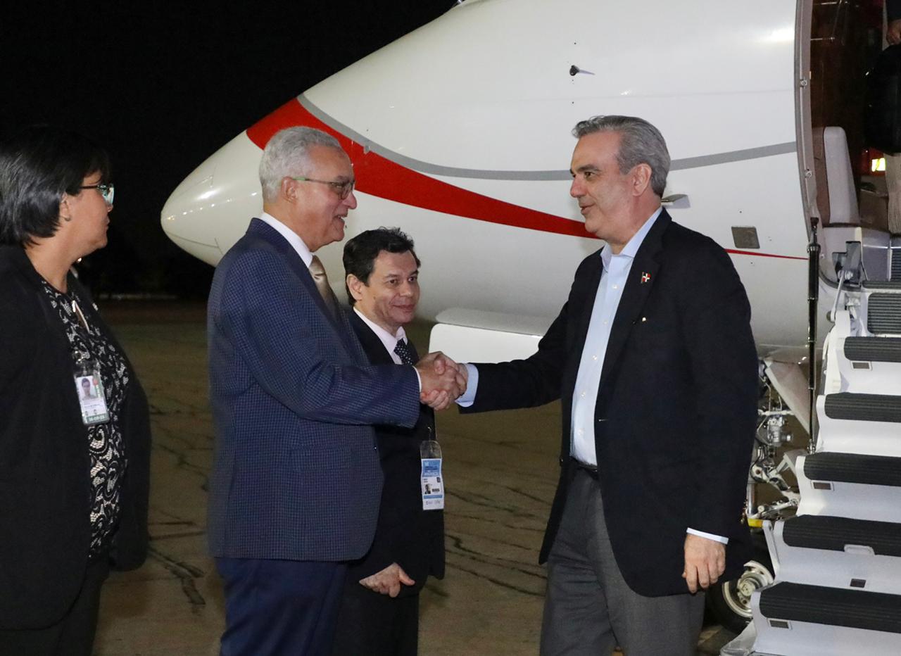 Presidente Luis Abinader llega a la Cumbre CELAC