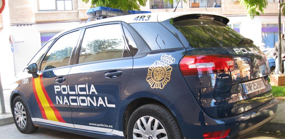 La policía detiene hombre en Palma por masturbarse frente a un colegio