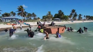 Florida refuerza operativos marítimos ante incesante desembarco de migrantes