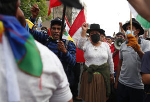 Miles de manifestantes antigubernamentales marchan nuevamente en Lima