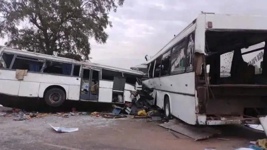 Senegal: 19 muertos y decenas de heridos en accidente vial