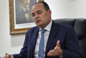 Surún Hernández denuncia presupuesto sometido en SDE dispone el desvío ilegal de recursos 
