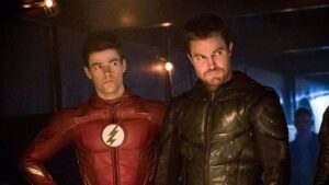 Stephen Amell volverá como Oliver Queen para la última temporada de The Flash