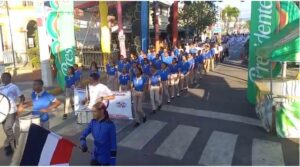 Estudiantes celebran en San Cristóbal 179 aniversario de Independencia Nacional