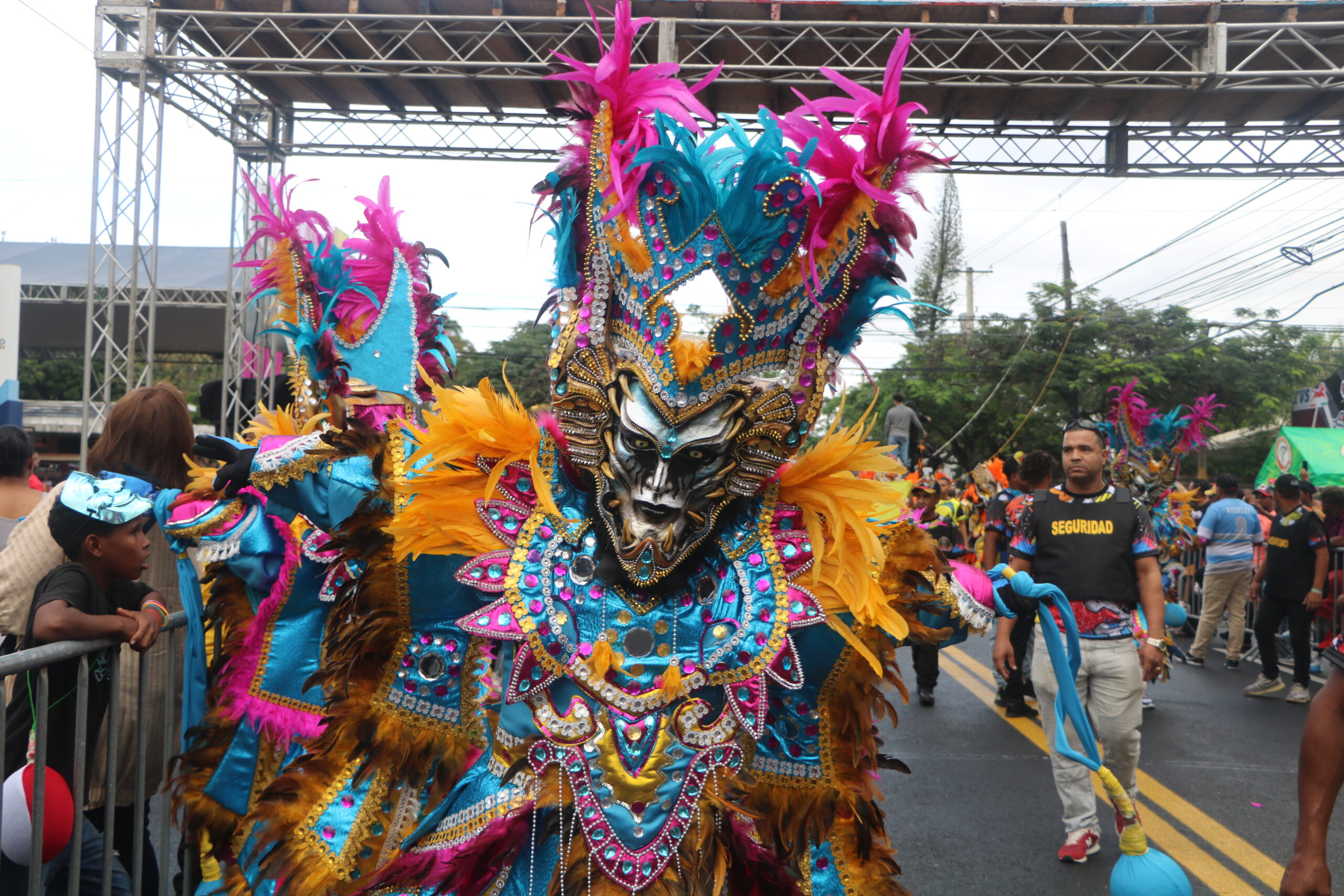 Carnaval Vegano 2023 abre mes de colorido y diablos cojuelos