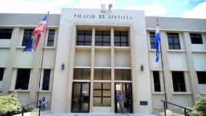 Tribunal conocerá esta tarde solicitud medida de coerción a exministros imputados en caso Calamar
