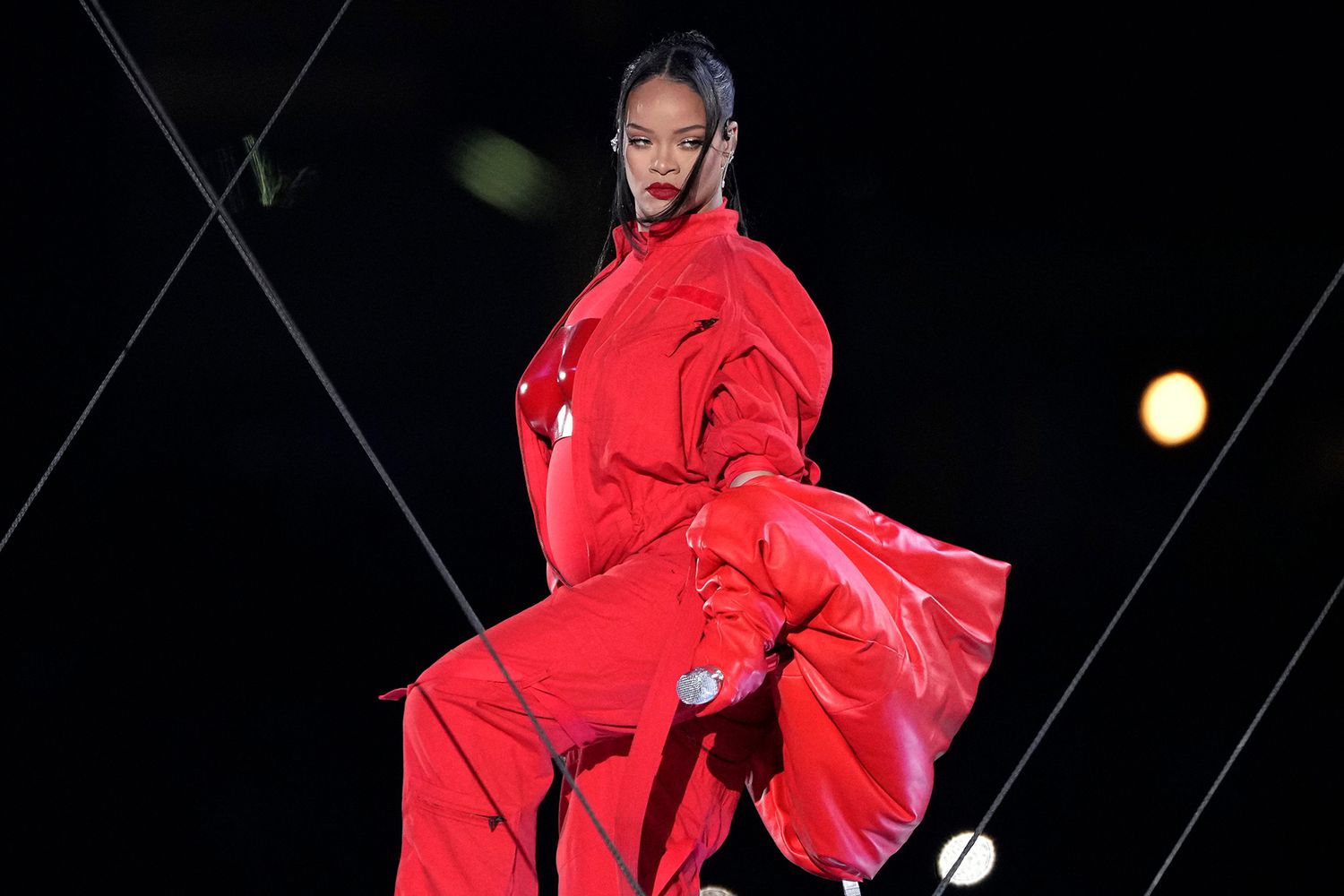 Rihanna revela su segundo embarazo durante el Super Bowl