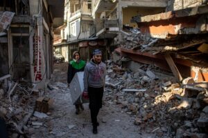 Sube a más de 36,000 el número de fallecidos en Turquía por los terremotos