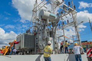 Edesur Dominicana instaló con éxito nuevo transformador de potencia en Baní
