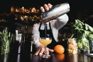 24 de febrero Día Mundial del Bartender: conoce tipos de cocteles