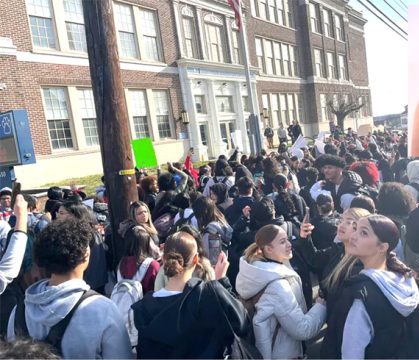Estudiantes de New Jersey protestan por un niño de 11 años apuñalado